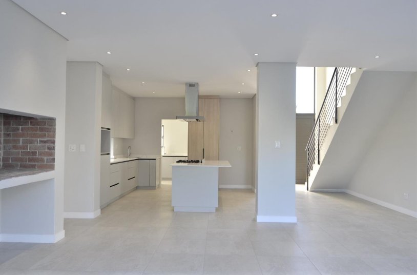 To Let 4 Bedroom Property for Rent in Croydon Gardens Estate Western Cape